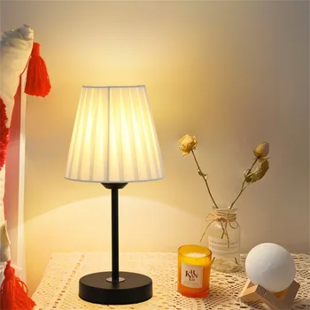 Скандинавская Ретро Плиссированная настольная лампа, Тканевый настольный светильник, Светодиодный Ночник, Прикроватная лампа для спальни, Девчачья атмосфера, лампы для домашнего декора